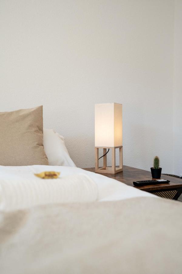 Moderne Wohnung Mit Parkplatz Ostermundigen Exterior foto
